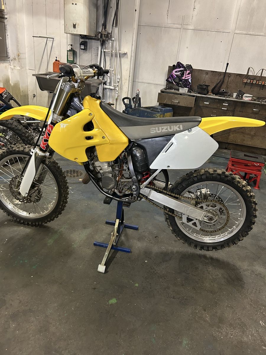 Suzuki Enduro: Suzuki rm 125 – D'occasion à Huttwil par lev_lsn7 6
