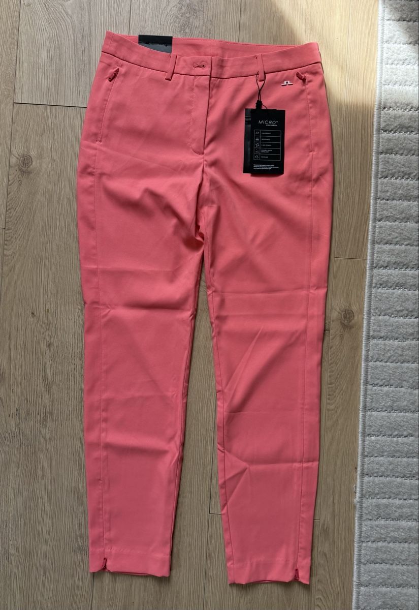 Lindeberg Pantaloni: NEUF : J.Lindeberg - Pantalon de golf - taille 27 / S – Nuovo e nell'imballaggio originale da Belmont-Lausanne venduto da Michelle_Srdr_ 1