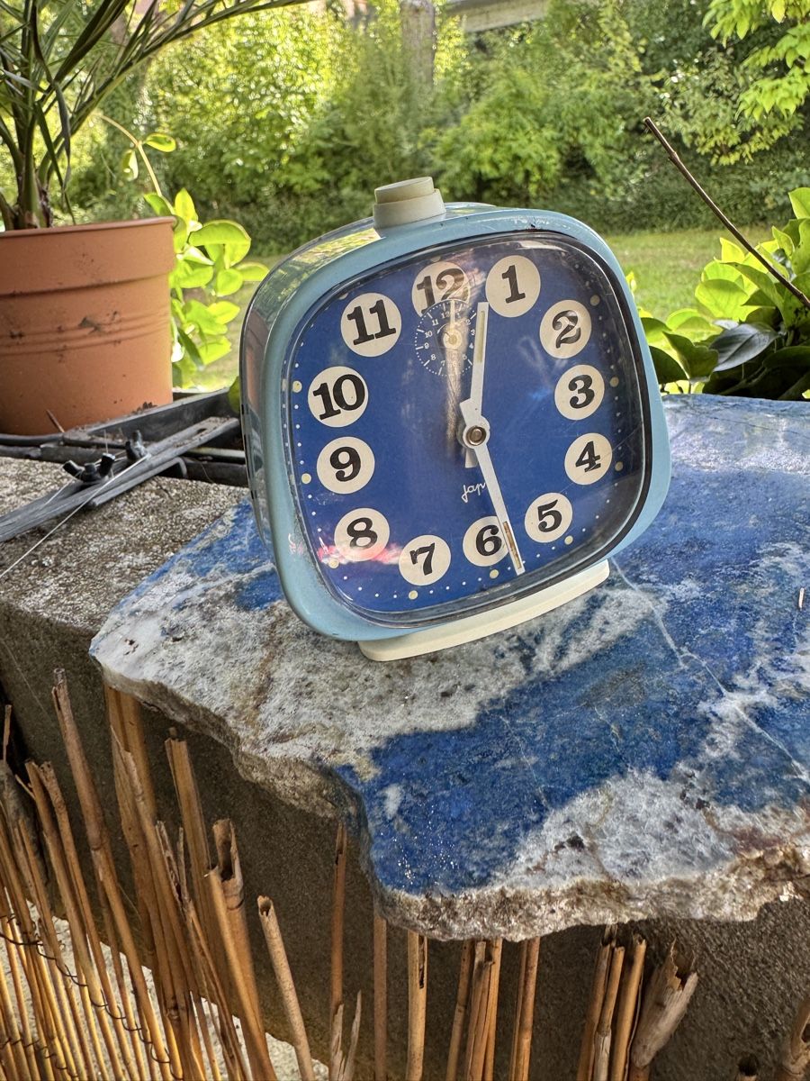 Sveglie: Japy Wecker blau mechanisch mit Weckfunktion gebraucht – Usato da Ipsach venduto da Besos 5