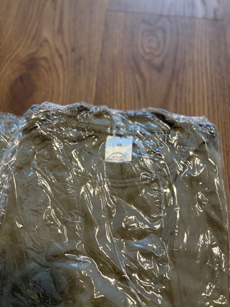 Armée suisse T-shirts: Armee Shirt olive ungeöffnet Grösse 48 – Neuf avec emballage d'origine à Thalwil par Counterdude 1