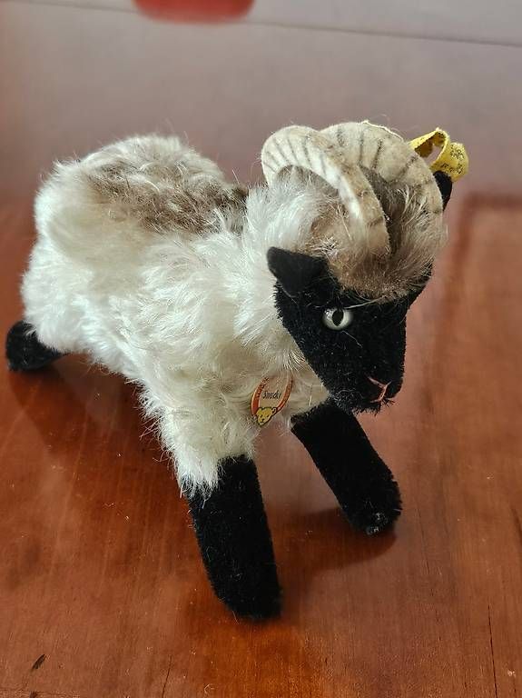 Giocattoli: Steiff Heidschnucke Snuki – Usato da Morcote venduto da Edithrose 1