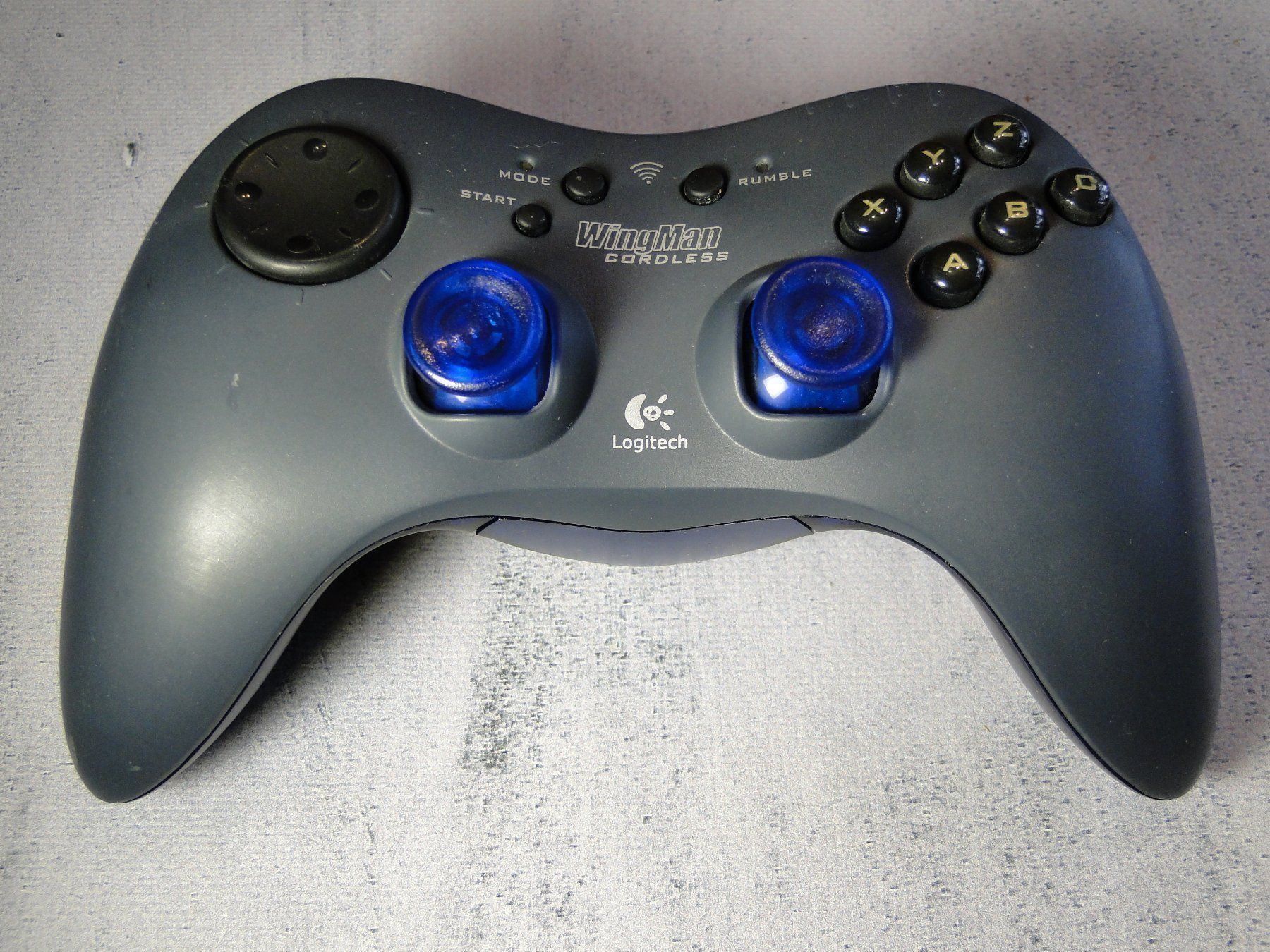 Logitech Controller: Wigman Logitech Controller 2000er – Gebraucht aus Emmenbrücke von Ulisse-22