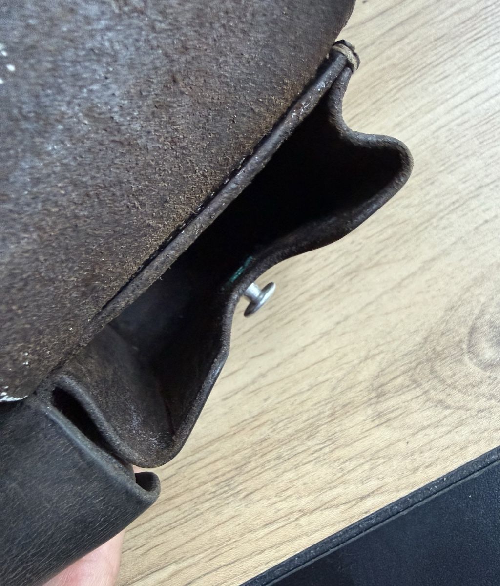 Schweizer Armee Borse: Alte Schweizer Militärtasche, Leder, 1919 – Usato da Buch am Irchel venduto da Sweetharth 6