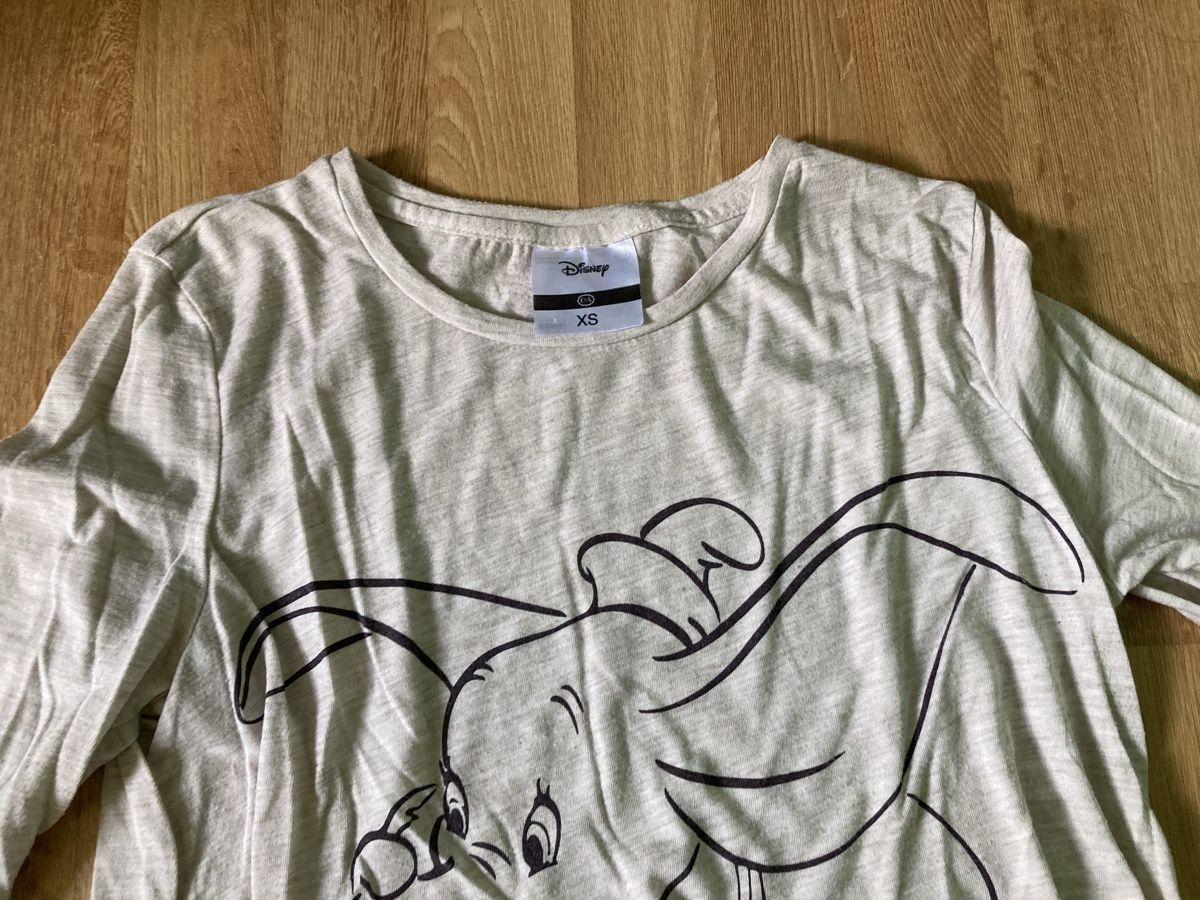 T-shirts: Damen Dumbo Langarmshirt Gr. XS – D'occasion à Emmenbrücke par JJ_89 2
