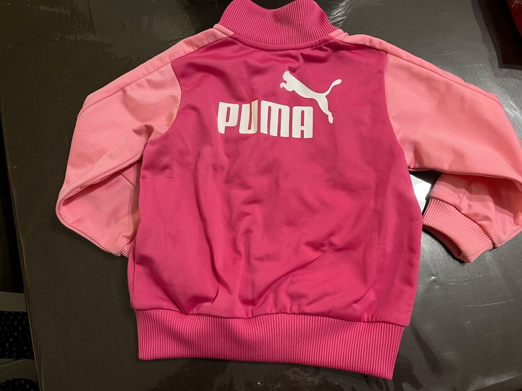 Puma Giacche & Cappotti: Puma Jäckchen Mädchen – Usato da Hausen AG venduto da gse_88xs 2