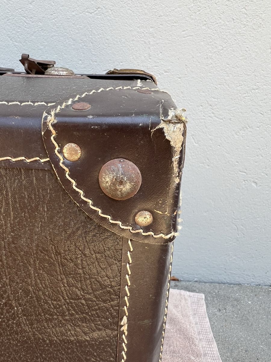 Reisekoffer: Antiker Koffer für Oldtimer / Shabby Chic – Gebraucht aus Winterthur von mel_wy 6