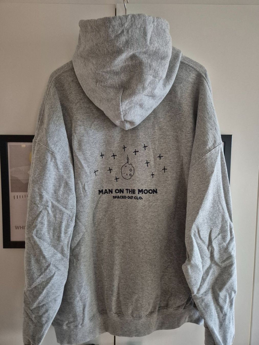 Maglioni & Felpe: Spaced out clo. Hoodie – Usato da Trogen venduto da Monk3yWear