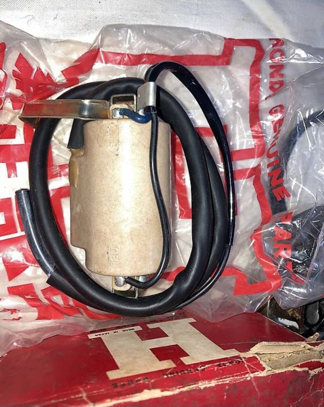 Honda Tutti i ricambio per moto: Honda C100, C102 Supercub  – Usato da Niederwangen BE venduto da drizabone 1