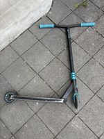 Roller CHILLI Pro Scooter blau-schwarz gebraucht