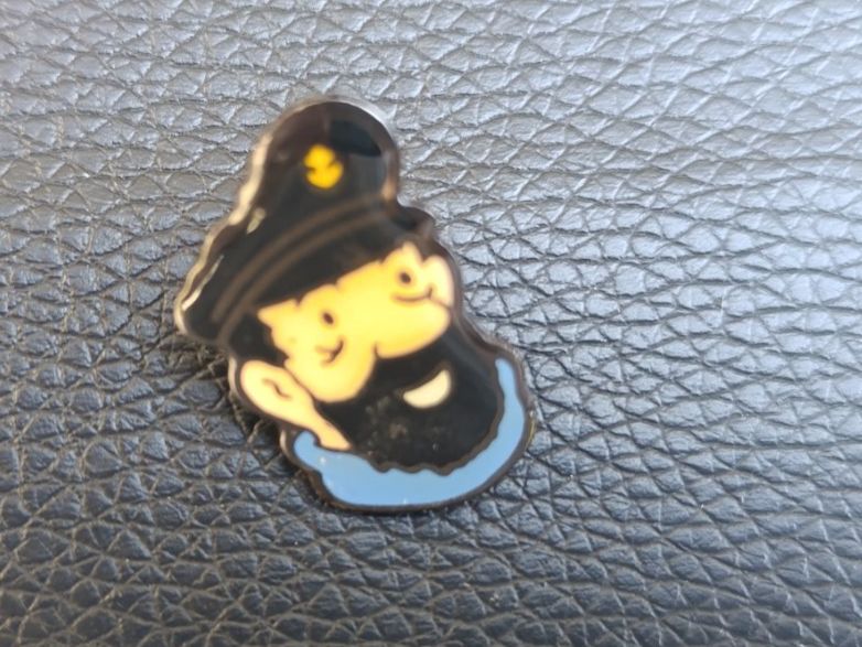 Placchette & Badge: Hergé TINTIN - Pin Capitaine Haddock – Usato da Prangins venduto da Timband 1