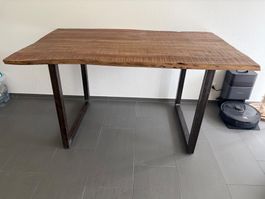 Tisch Holz mit Metallgestell