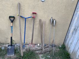  Verschiedene Gartenwerkzeuge (79)