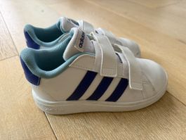 Adidas Schuhe 27