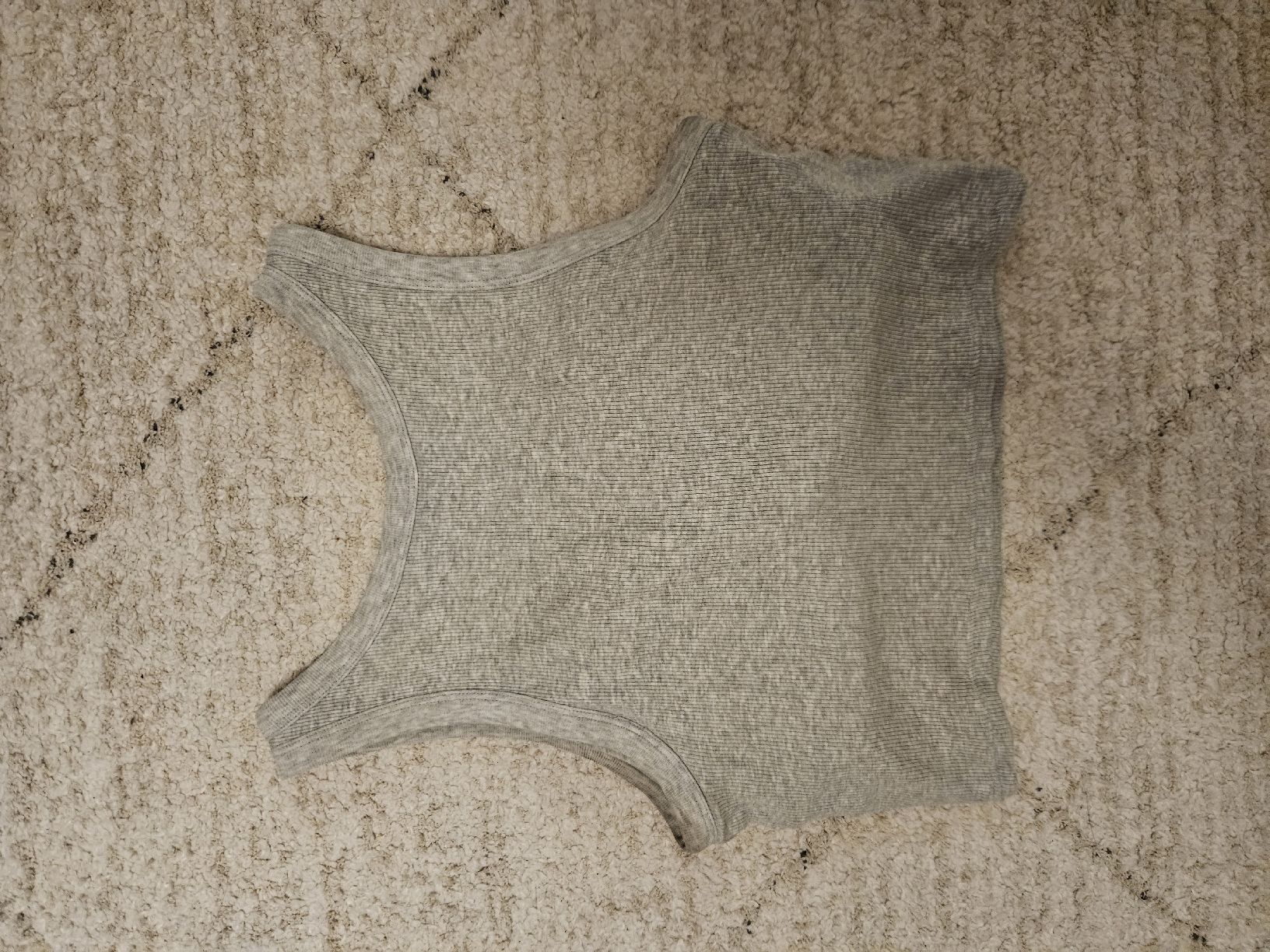 Top: Graues Crop-Top mit eingebautem Padding (BH)  – Nuovo (secondo la descrizione) da Zürich venduto da jan_7sr2 4