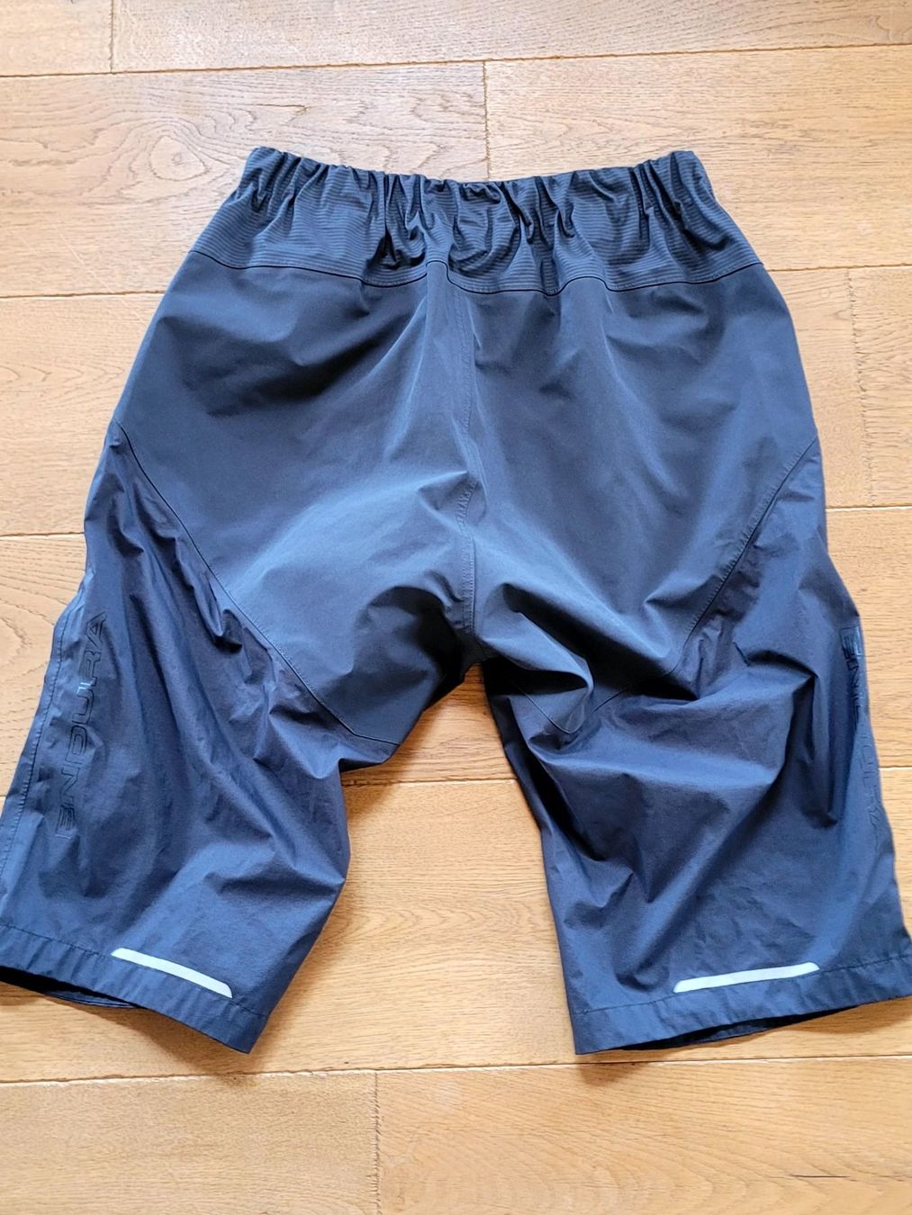 Endura Pantalons: Bike Velo Regenhose – D'occasion à brülisau par nussgipfel02 2