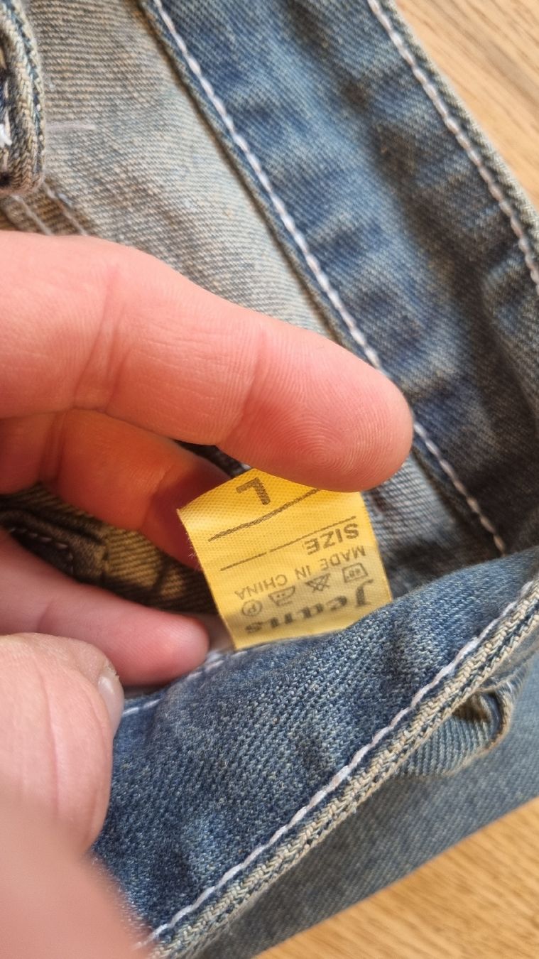 Jeans: Hip-Hop-Stil Jeans 2025 – Nuovo e nell'imballaggio originale da Zwillikon venduto da Keith 3