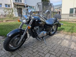 Motorrad Honda VT1100C2 Shadow schwarz, MFK im 03/2026