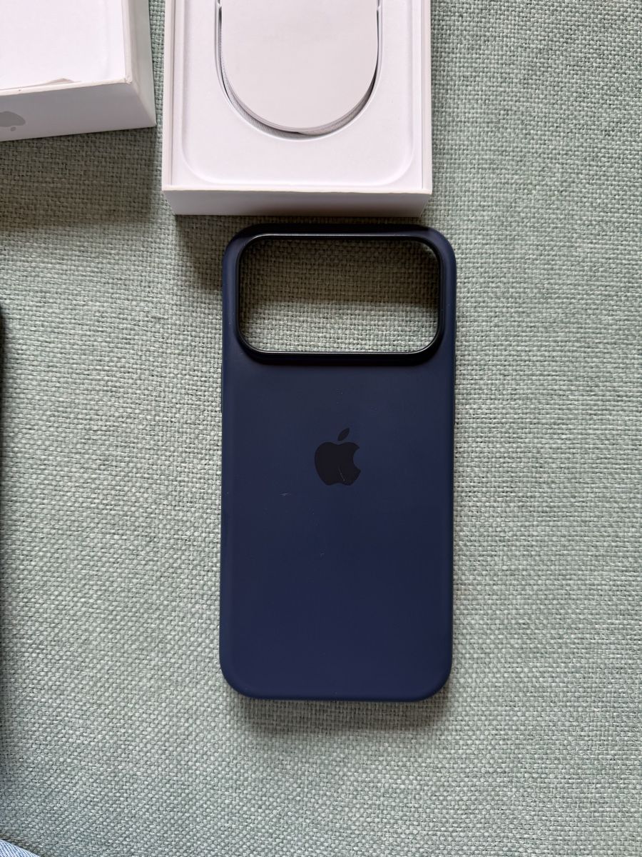 Apple Handys / Smartphones: iPhone 17 pro Max argent - mai 2026 – Neu (gemäss Beschreibung) aus Genève von SultansOfTone 3