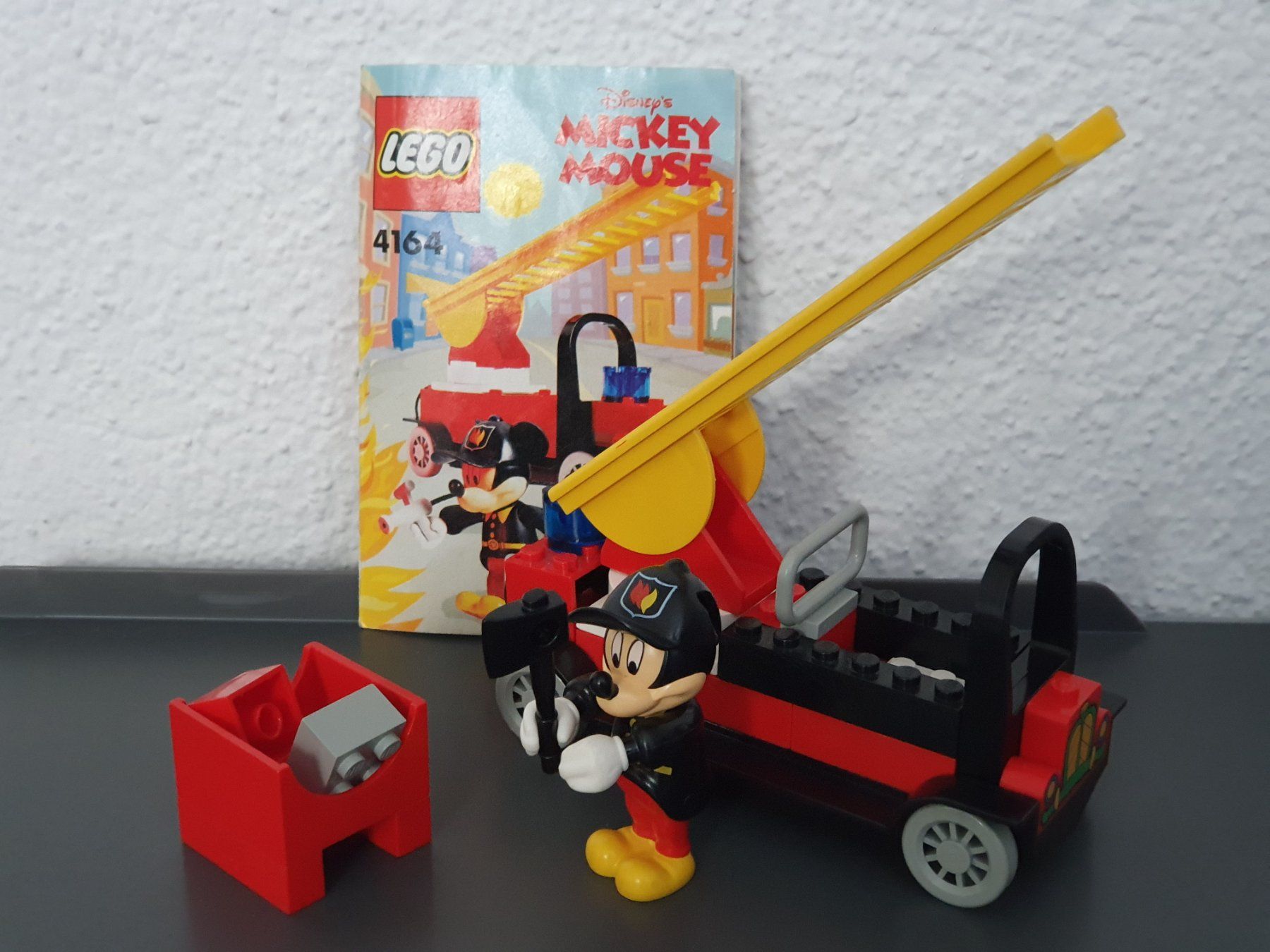 Lego Kit di costruzioni: LEGO 4164 Mickey's Fire Engine (2000) – Usato da Alpnach Dorf venduto da Burnbuster