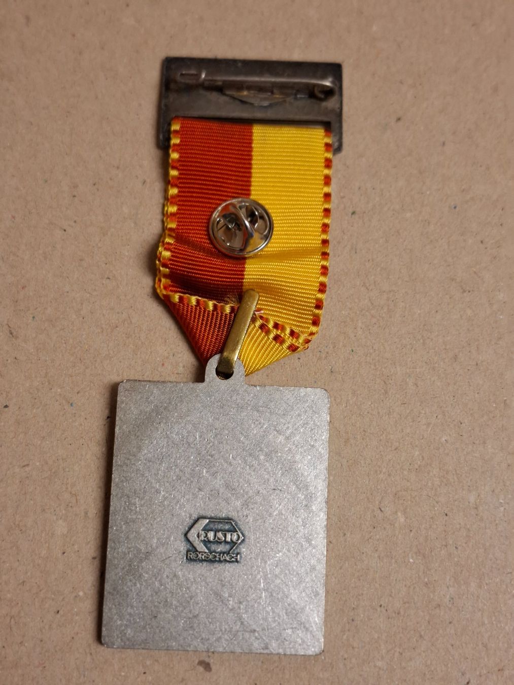 Medaglie: Sennwald (y443) – Usato da Schwanden GL venduto da Suvorov 3