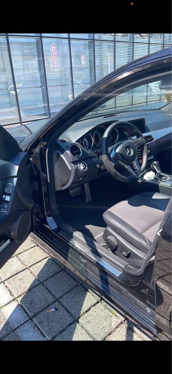 Services et réparations: Mercedes c250d Mieten – D'occasion à zürich par khouya01 2