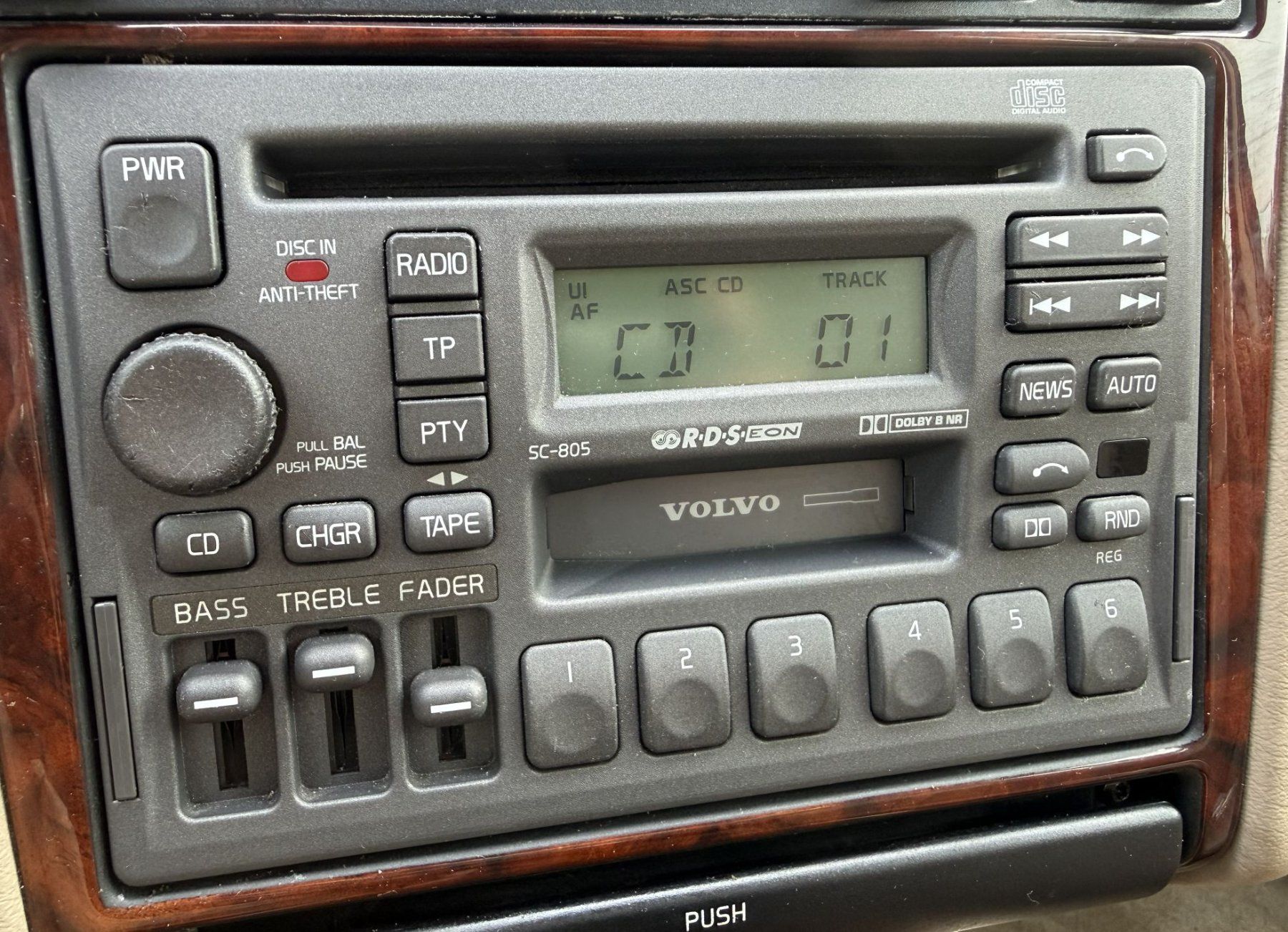 Sanyo Radios: VOLVO AUTORADIO SC-805 MIT CODE UND BLUETOOTH!! – D'occasion à Langnau i.E. par Rbigi 3