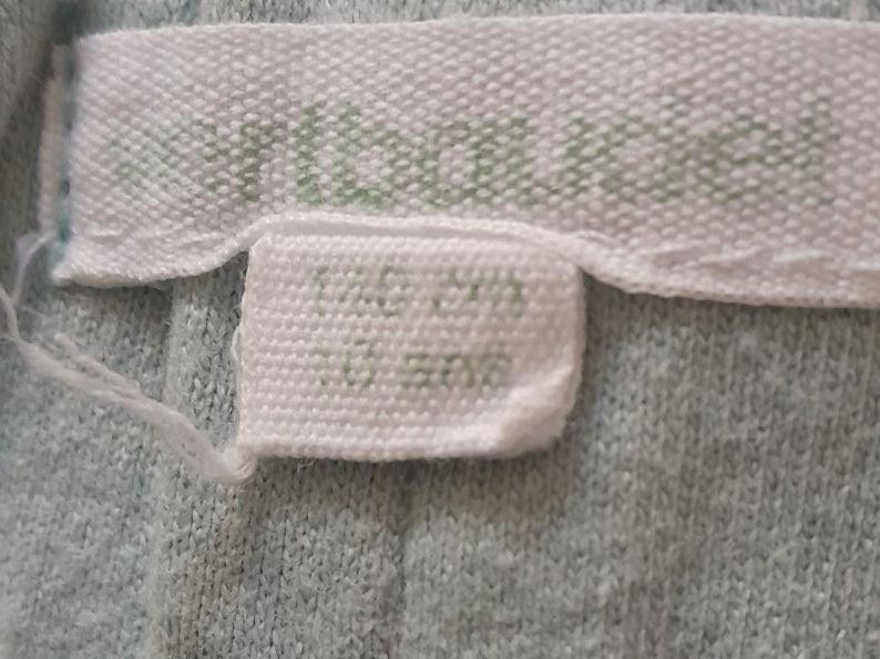 Vertbaudet Pantaloni: Mädchen Shorts Grösse 140 – Usato da Worb venduto da Osterthal 1