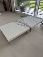 Zwei Couchtische