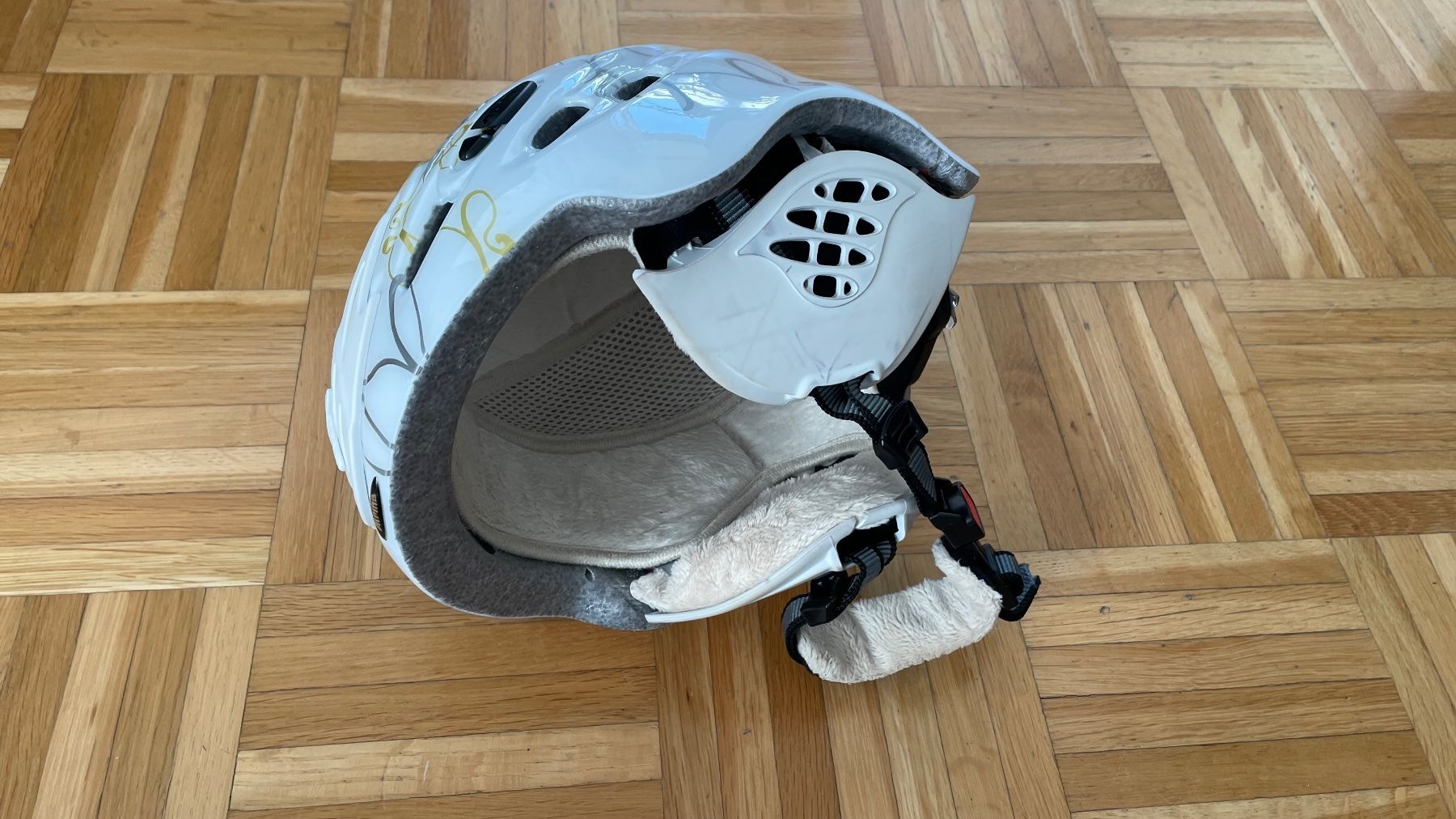 Alpina Helme: Alpina Skihelm Helm Gr. 53-57cm – Gebraucht aus Rüfenacht BE von lavok 1