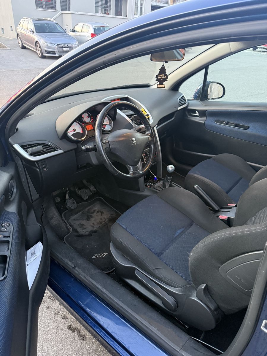 Peugeot Autos: Peugeot 207 1.4 16 Valfe – Gebraucht aus Oberburg von asi_b5h9 5