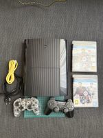 PlayStation 3 Super Slim 160 GB mit 2 Controllern + Spiele