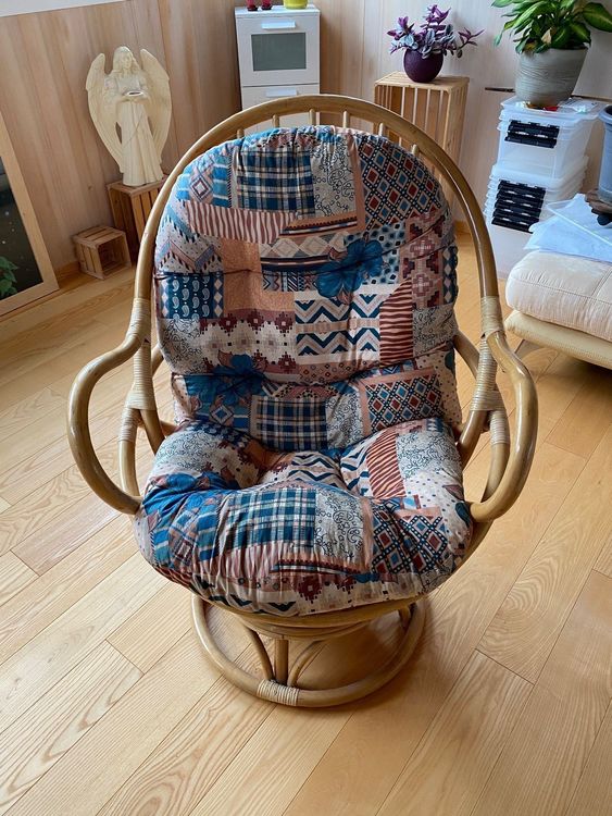 Rattan Dreh- und Wipp-Stuhl
