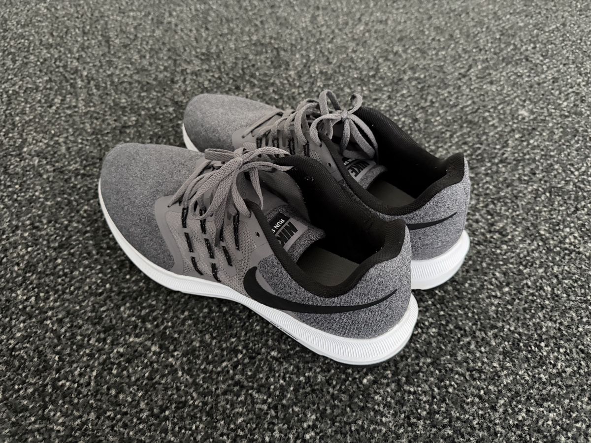 Scarpe da uomo: Nike run swift – Usato da Lufingen venduto da Roeller 2