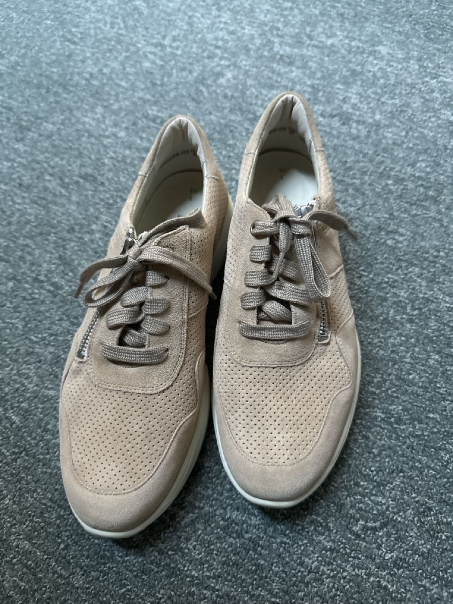 Scarpe da donna: Solidus Kea Sneaker Beige Gr 6.5 – Nuovo e nell'imballaggio originale da Baltschieder venduto da YmroBe
