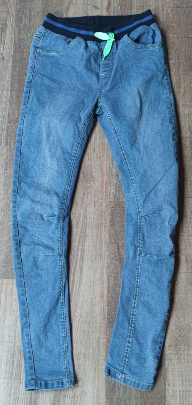 Pantaloni: BENCH Jeans Schlupfhose Gr. 158 – Usato da Oberwil-Lieli venduto da Atom17