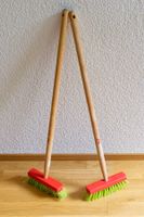 Kinderbesen mit Stiel | ca. 80 cm | Schweizer Buche