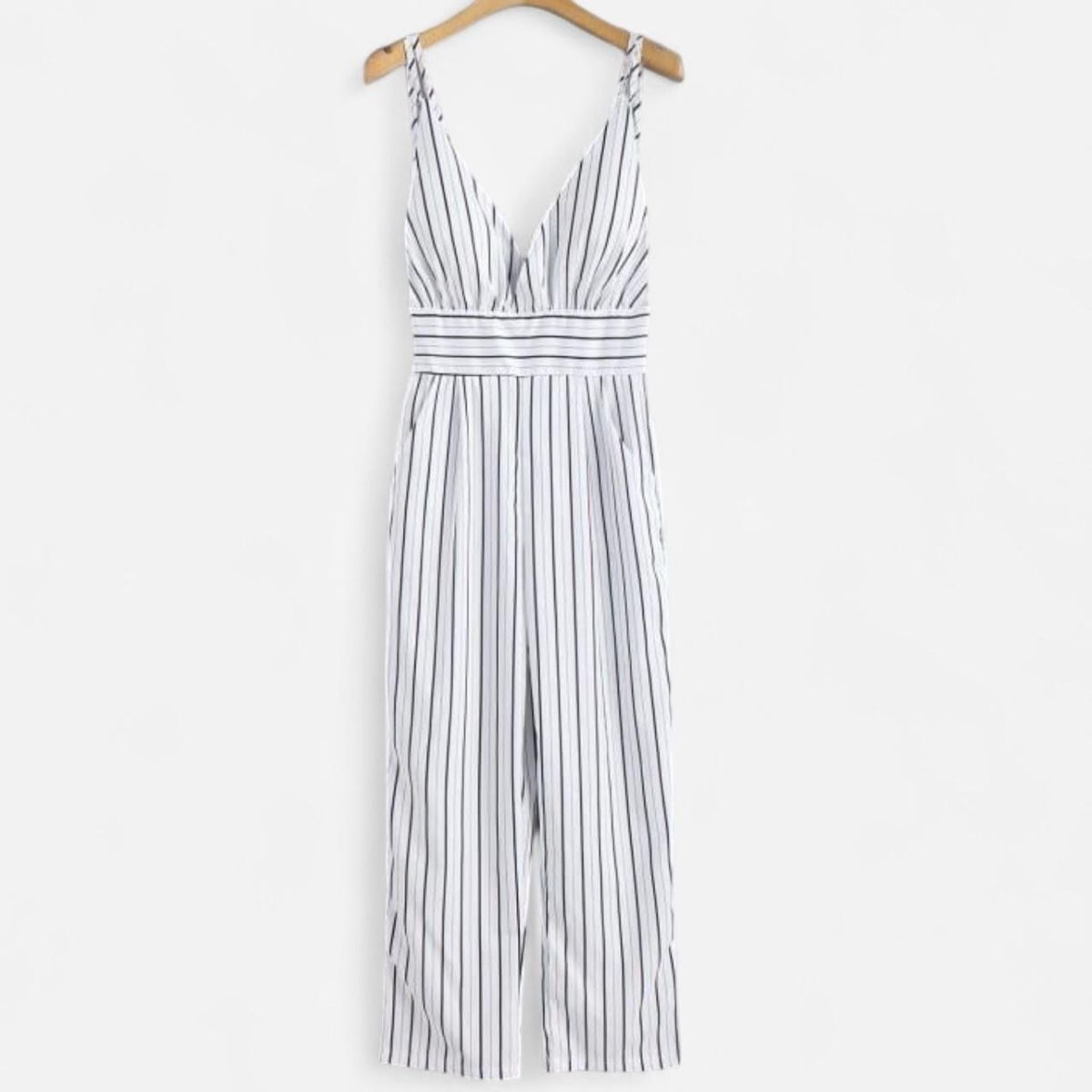 Tute: White Striped Jumpsuit – Nuovo e nell'imballaggio originale da Basel venduto da 1moonstar
