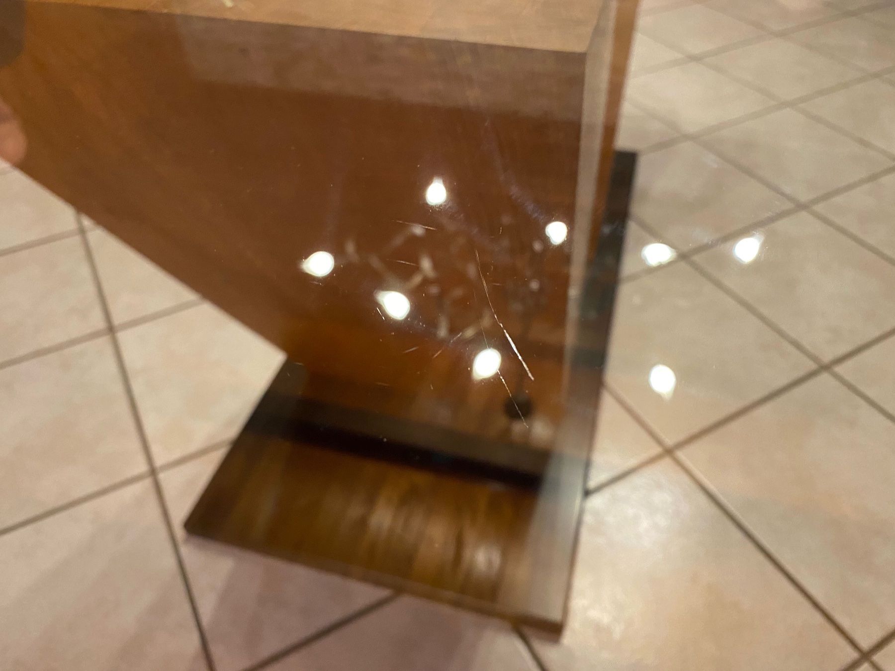 Tische: Table de salle à manger en verre Diga – Gebraucht aus Crissier von Chapsi 4