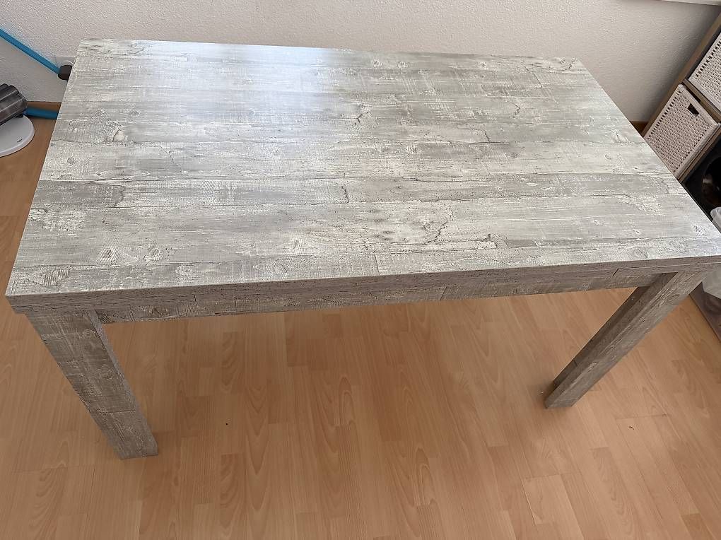Tables: Ausziehbarer Esstisch – D'occasion à Dagmersellen par SabrinaZu