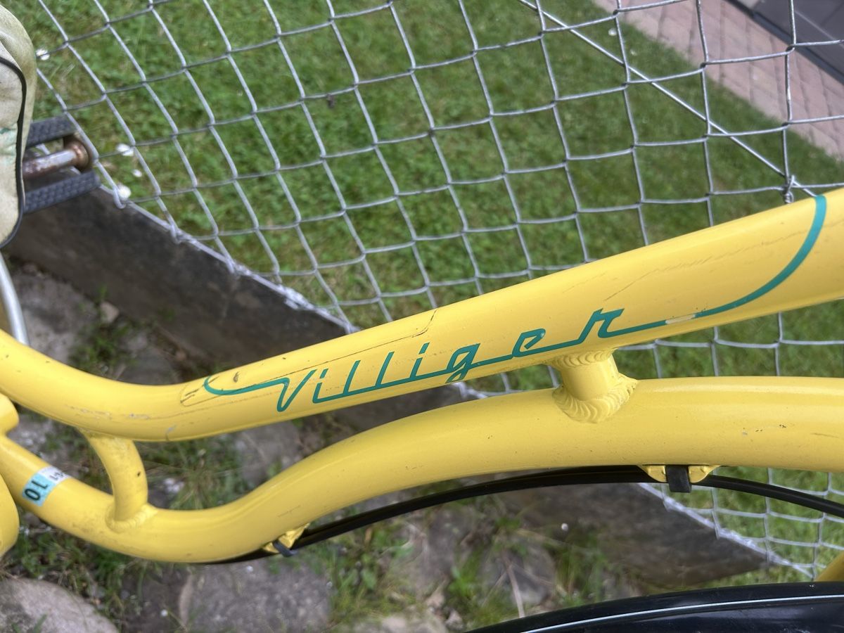 Villiger Velos: Gelbes Villiger Damen Velo Stadtrad für den Sommer – Gebraucht aus Dulliken von Lindt.1845 1