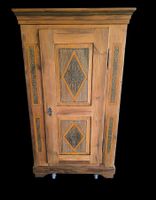 Schrank Holz Tanne mit Malerei (geringe Tiefe)