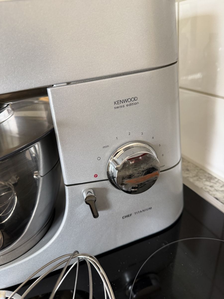 Kenwood Elettrodomestici da cucina: Kenwood Chef Titanium Küchenmaschine, , – Usato da Zürich venduto da sne.swiss 2