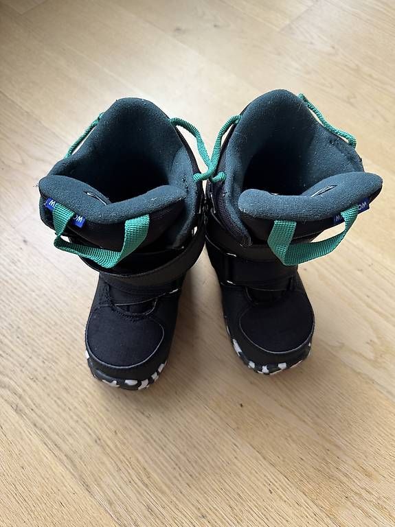 Herrenschuhe: Burton Snowboard Boots Mini Grom – Gebraucht aus Zürich von Boertscher 1