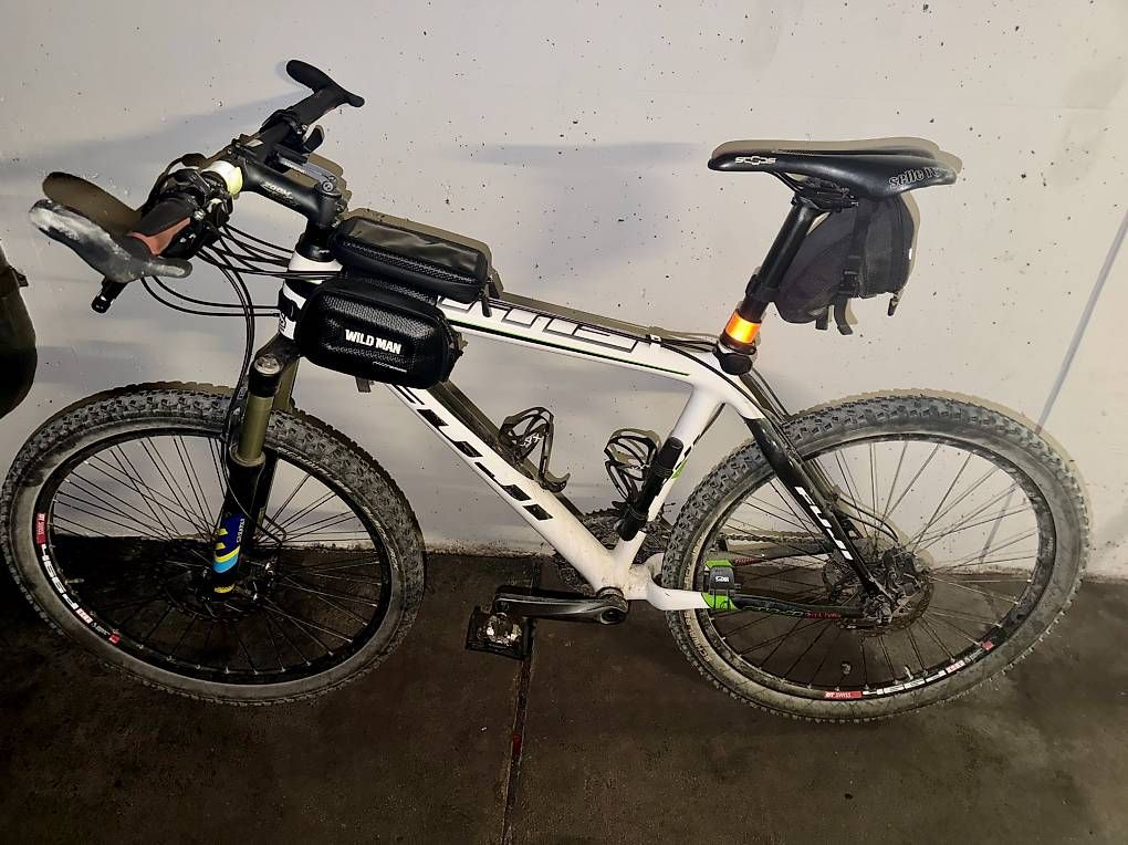 Biciclette: Fuji MTB Carbon 26"  Rahmengröße L – Usato da Zollikofen venduto da sog_h88v 4