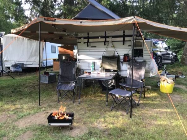 Rimorchi: Adventure-Dachzeltanhänger – Usato da Waldkirch venduto da rus_z8qd 4