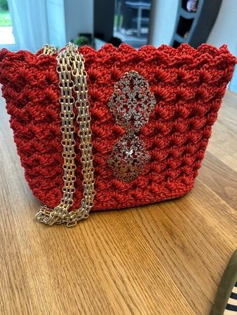 NEUE Exklusive Crochet Handtasche in Koralle (Handmade)