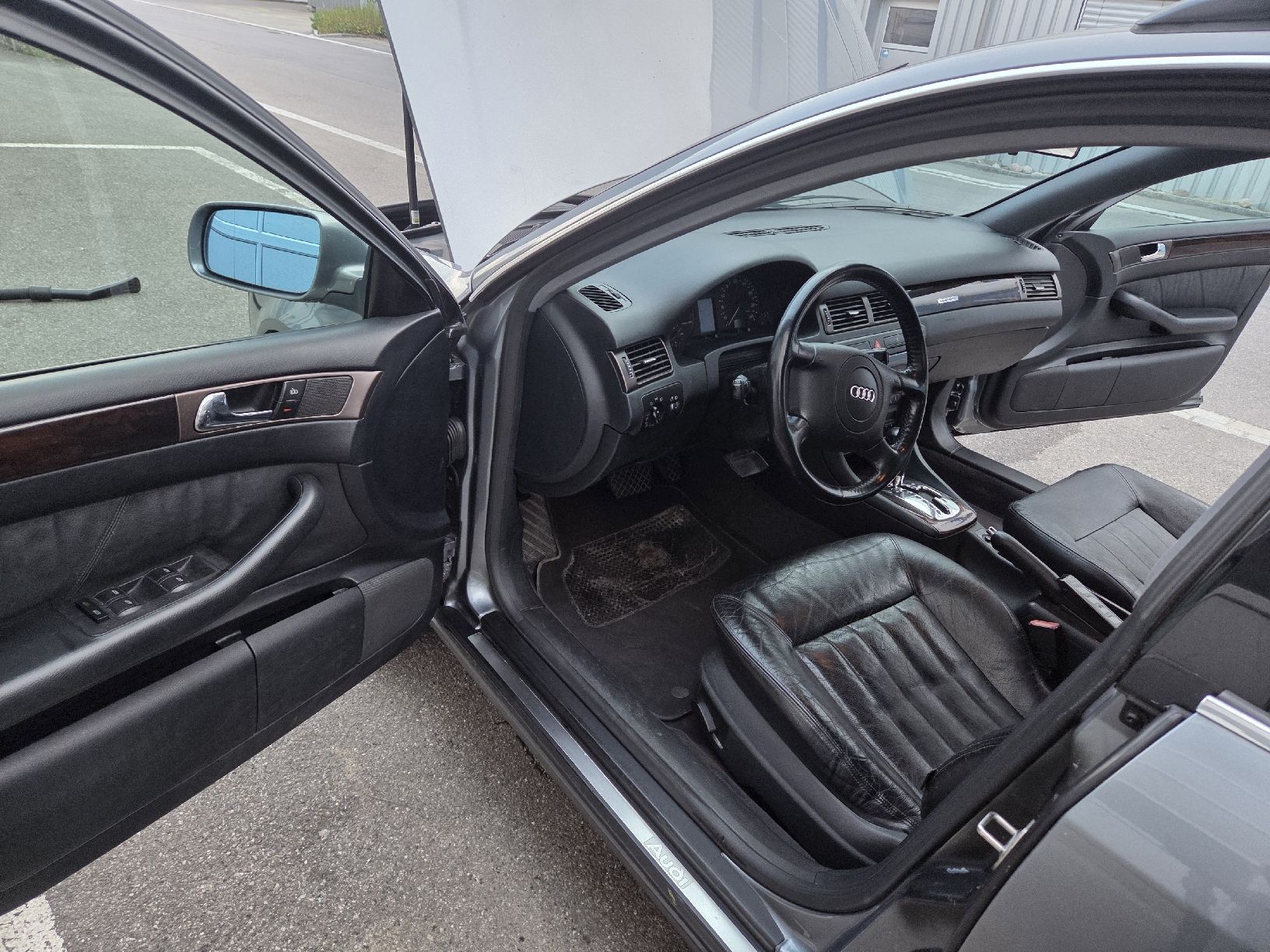 Audi Autos: Audi A6 Avant 2.8 Quattro  Automat/Youngtimer/Oldtimer – Gebraucht aus Adliswil von Ducatisti77 3