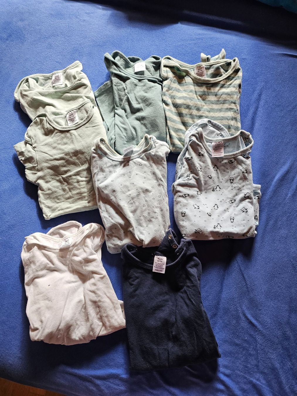 Lotti & Set di vestiti: Kleiderpaket Kinder 98/104 – Usato da Frauenkappelen venduto da Iceman 7
