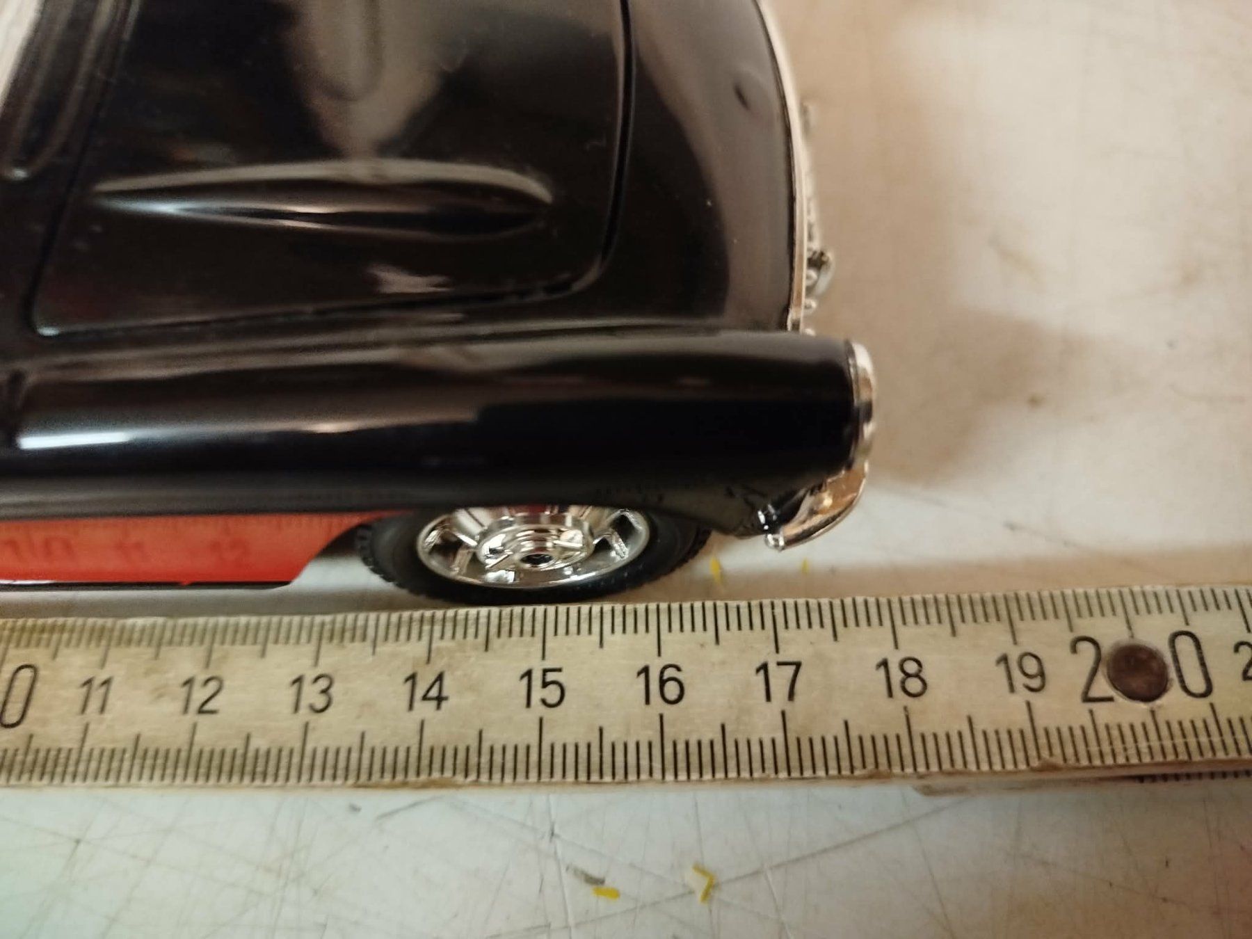 Bburago Modellini d'auto: Chevrolet Corvette  Burago – Usato da La Chaux-de-Fonds venduto da Emmaus2300CDF 6