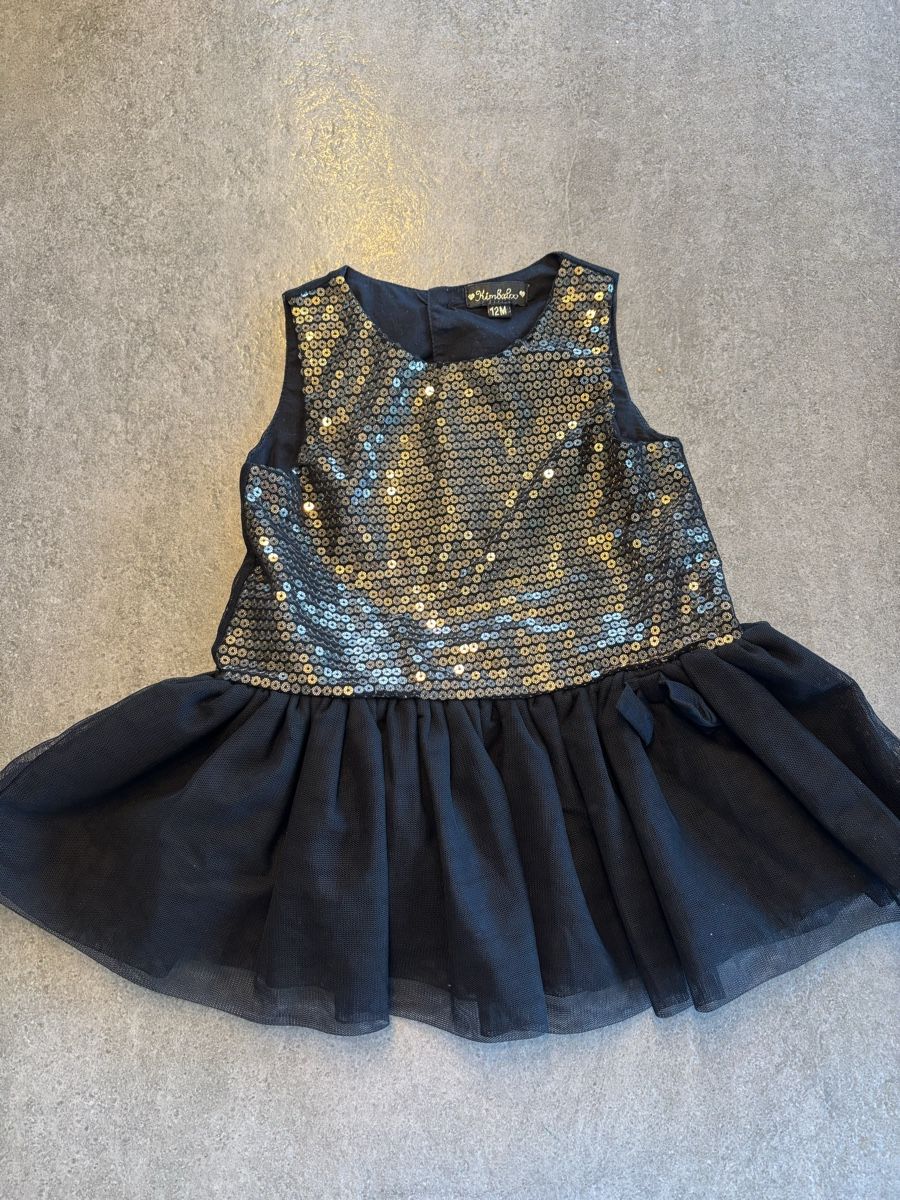 Vestiti & Gonne: Robe 12 mois – Usato da Chapelle-s-Moudon venduto da vanesso